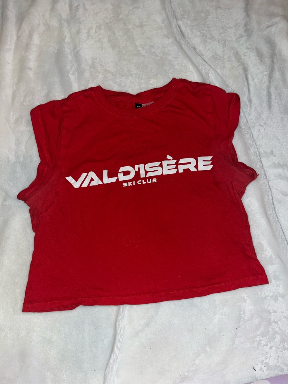 H&M Red Crop Tee with White Ski Club Graphic